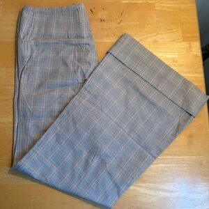 Lucca Blu plaid cuffed women’s trousers size 6